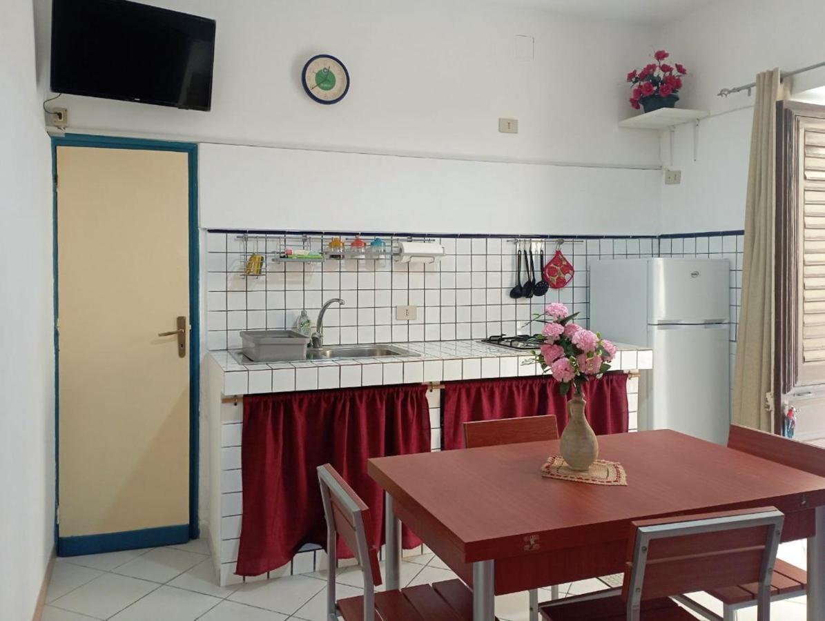 Don Vito'S Apartments 卡斯泰拉马莱 外观 照片