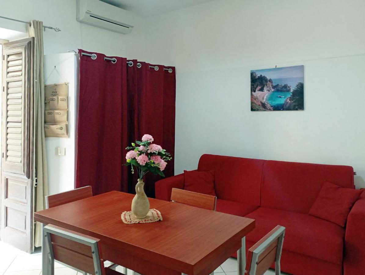 Don Vito'S Apartments 卡斯泰拉马莱 外观 照片