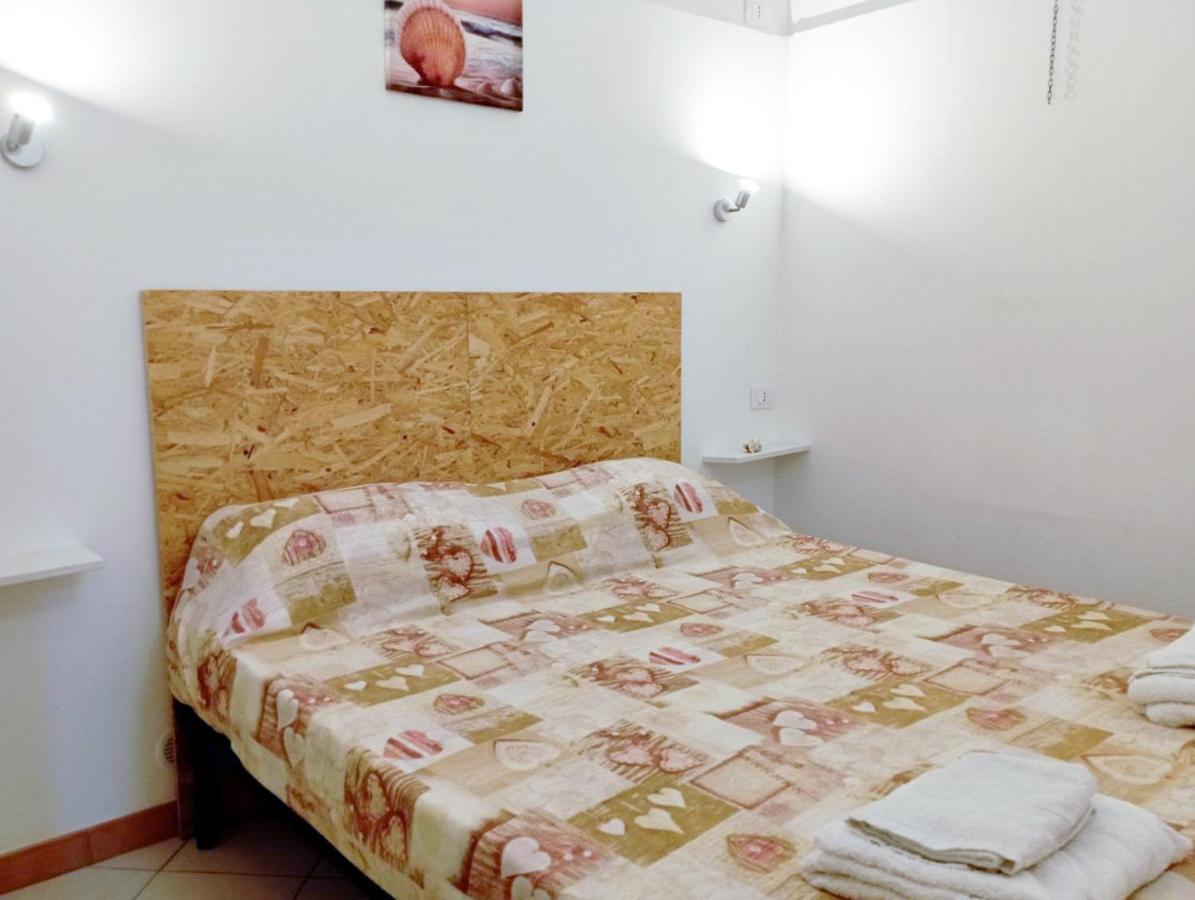 Don Vito'S Apartments 卡斯泰拉马莱 外观 照片