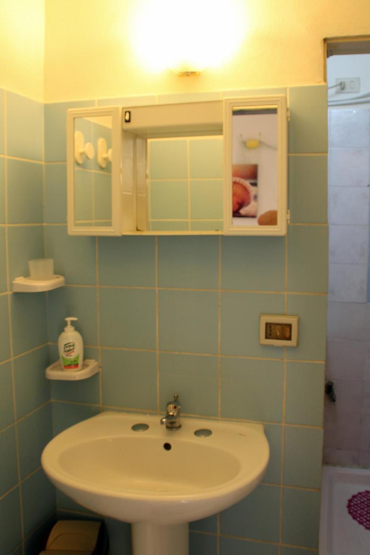 Don Vito'S Apartments 卡斯泰拉马莱 外观 照片